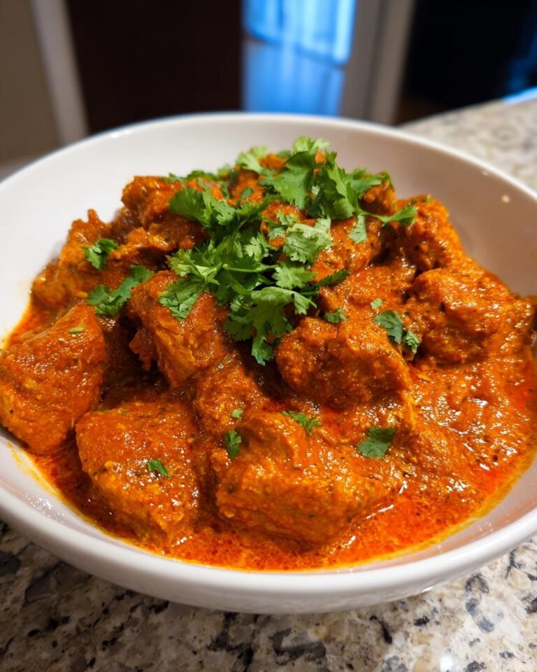 Butter chicken (Indian classic)
